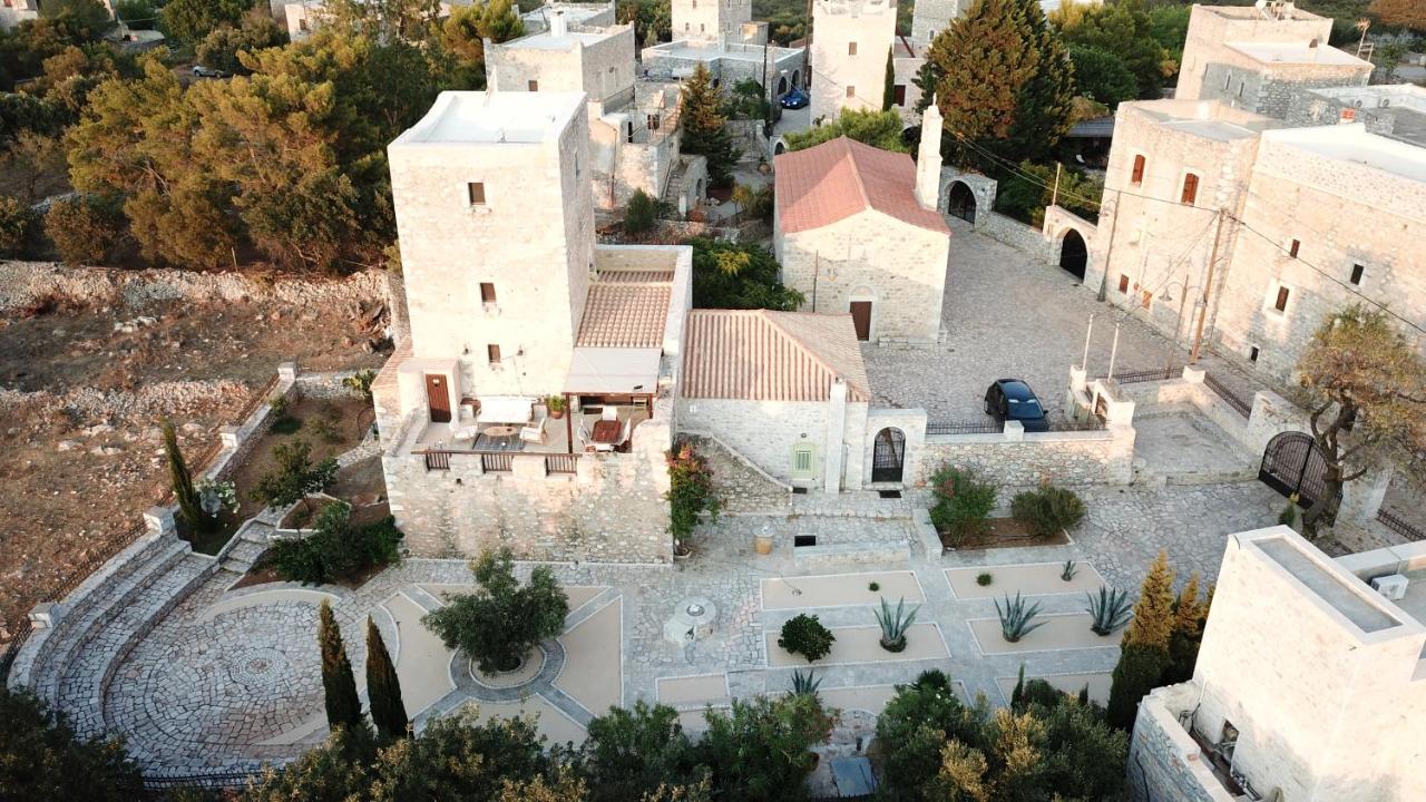 Vila Fameliti Casa Torre Stavríon Exteriér fotografie