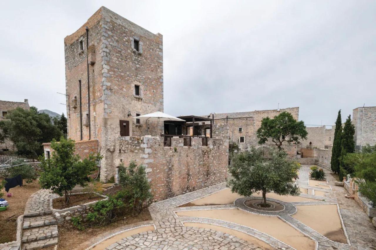 Vila Fameliti Casa Torre Stavríon Exteriér fotografie